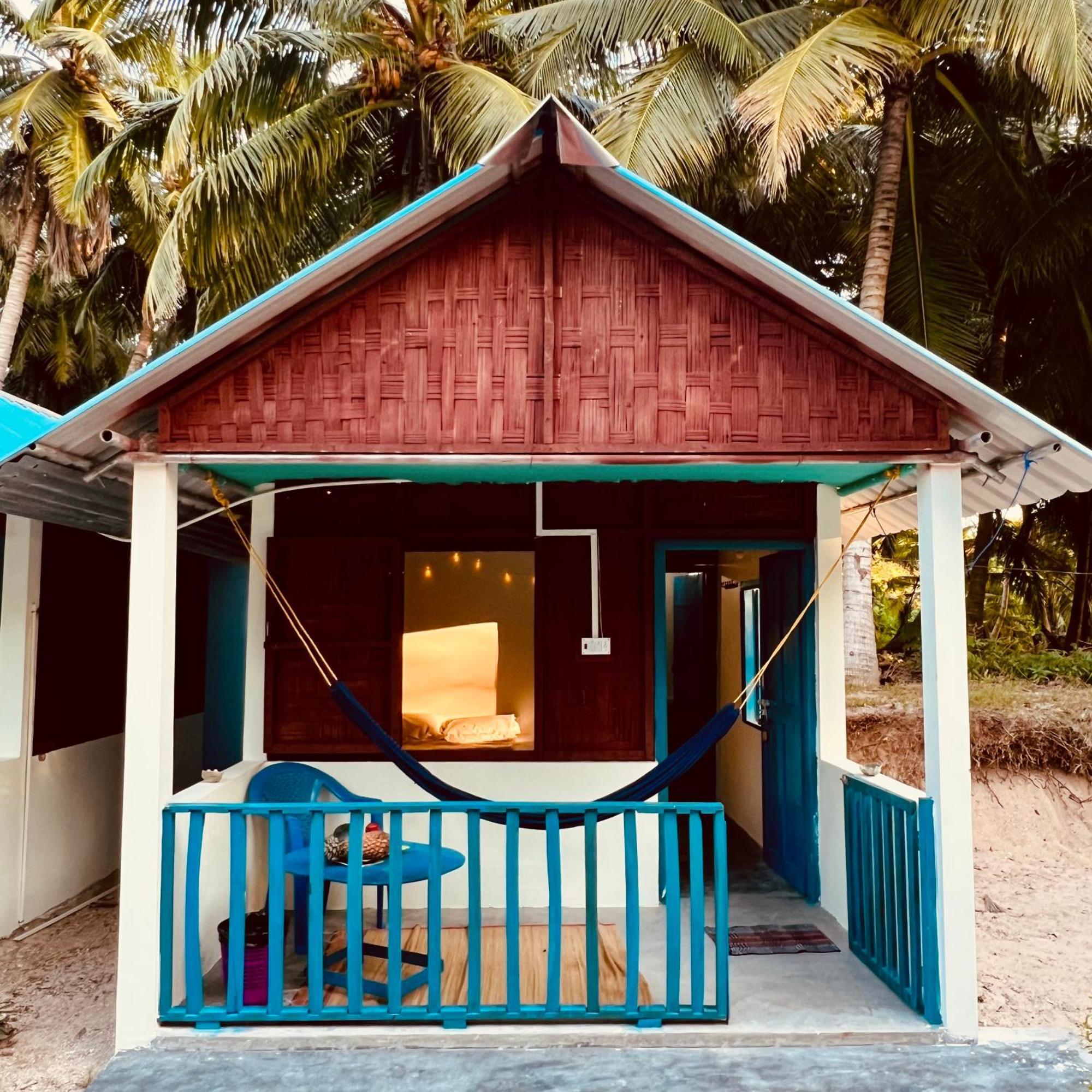 Blue Sea Restaurant & Bungalows Sitapur Экстерьер фото